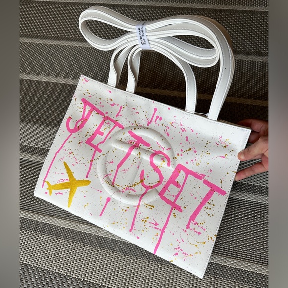 Telfar Custom Bag (medium) - Picture 3 of 8